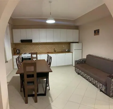 Familiar Apartments!Near The Beach & Butrinti Lake! Ksamil 0*,